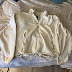 Aritzia TNA cropped fleece